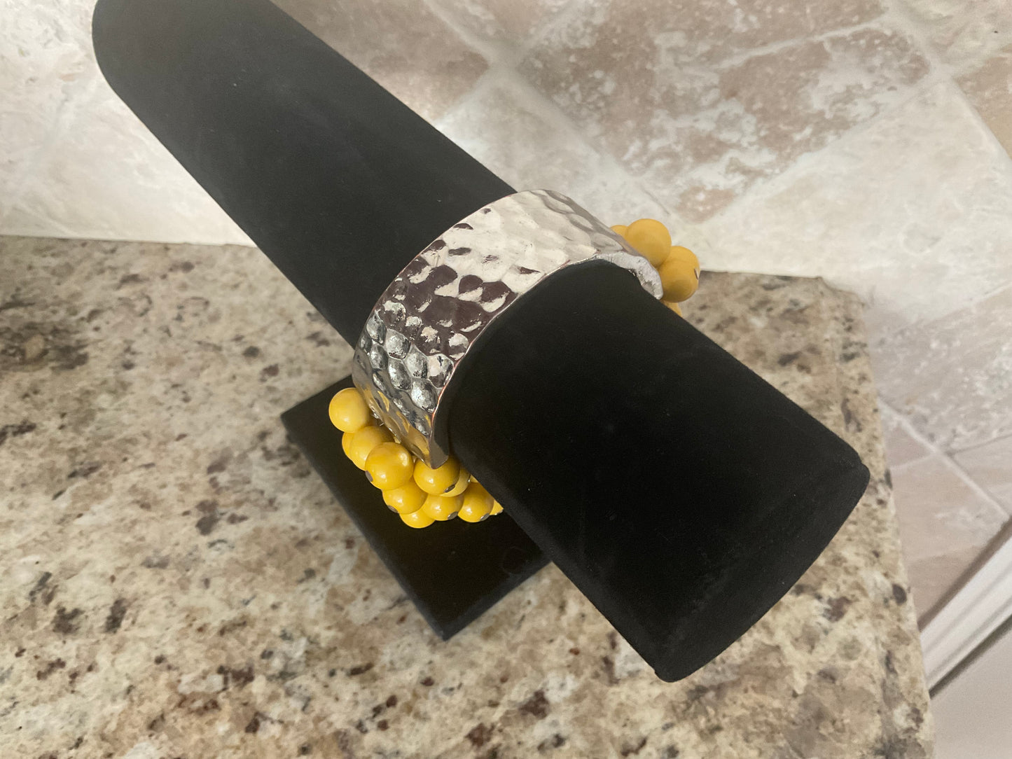 Vintage 1950s Cha Cha Yellow Stretchy Glass Bead & Metal Bangle Bracelet