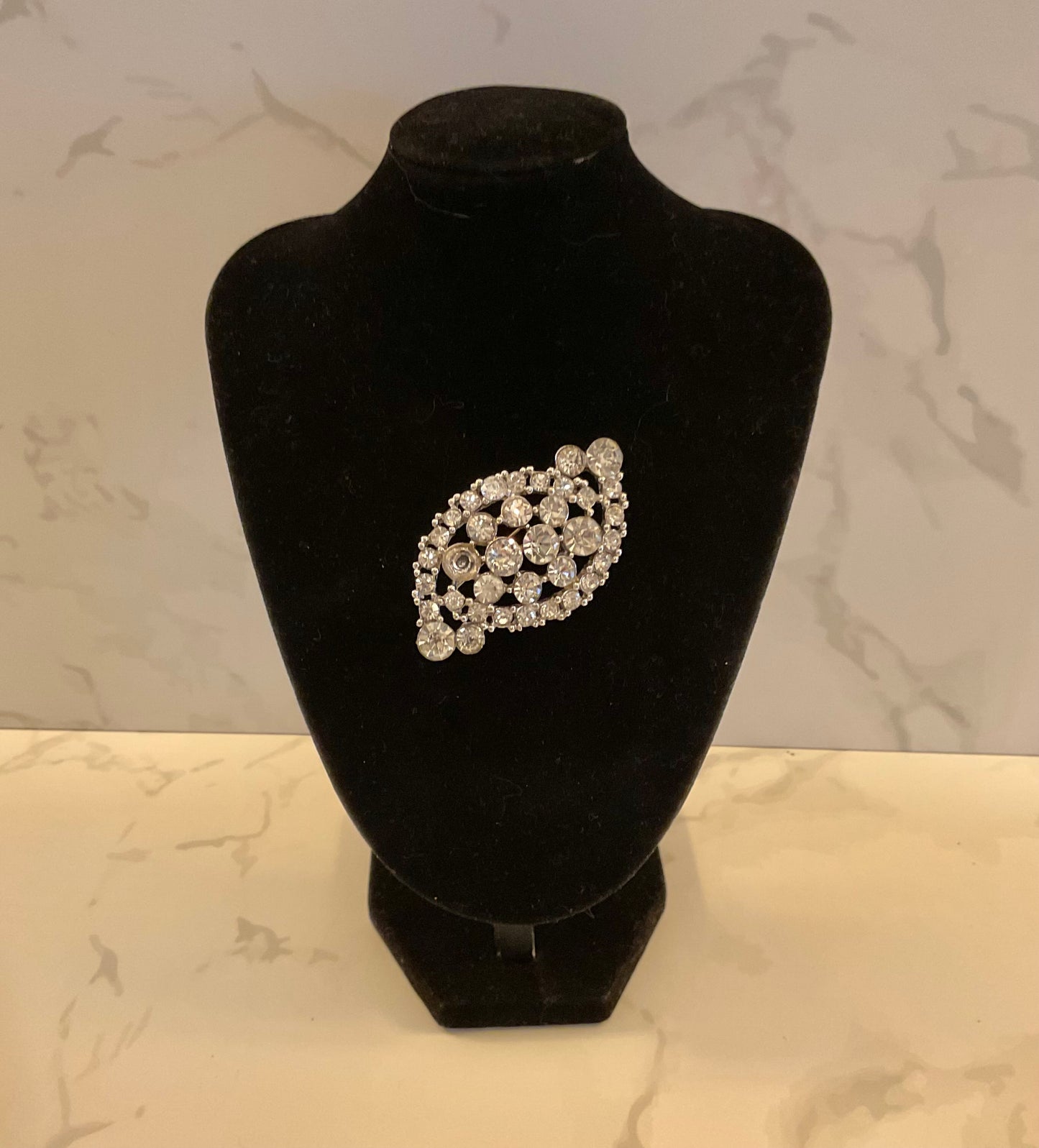 Large 1970’s Vintage Crystal Brooch