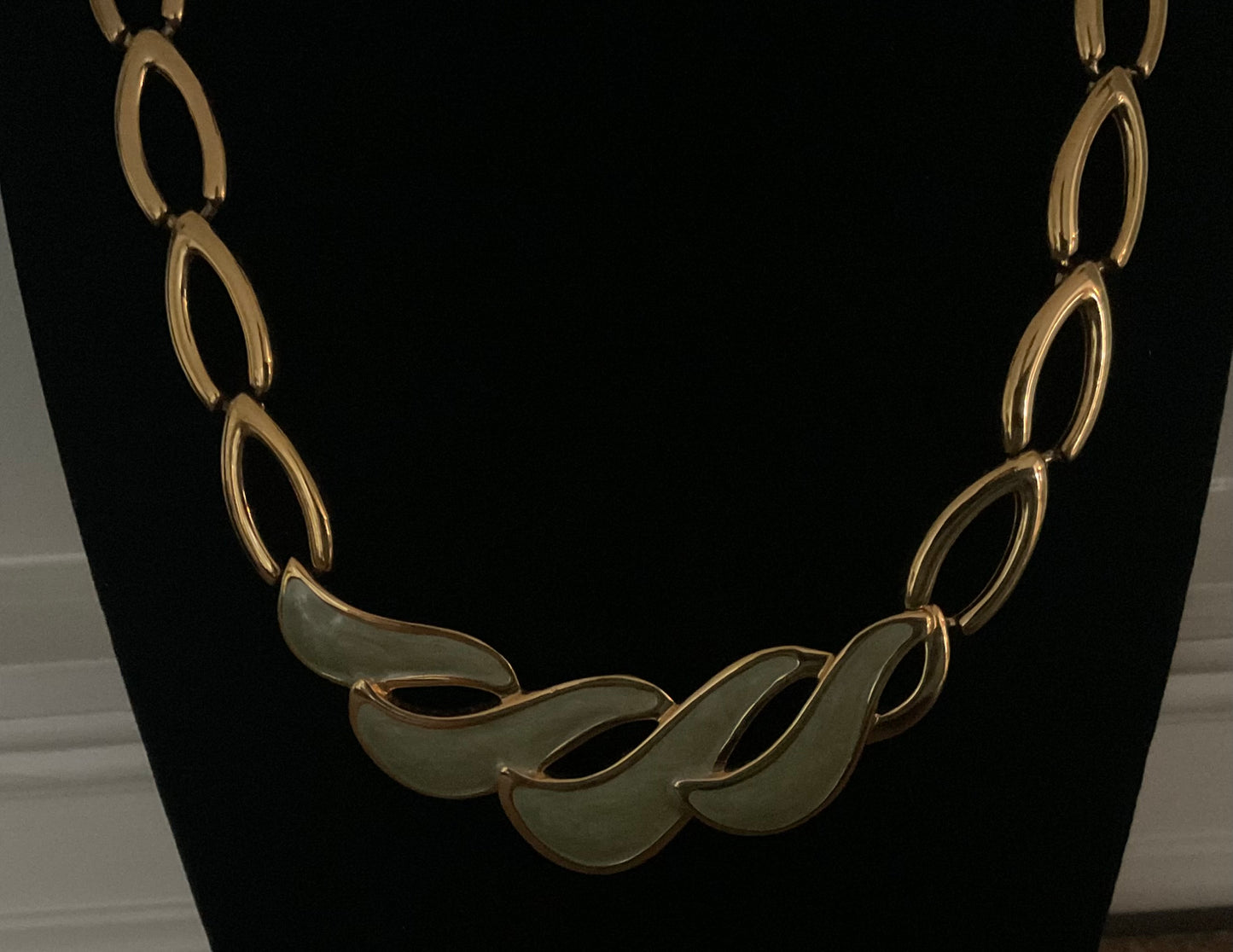Vintage Napier Gold & Green Enameled Swirl Link Necklace