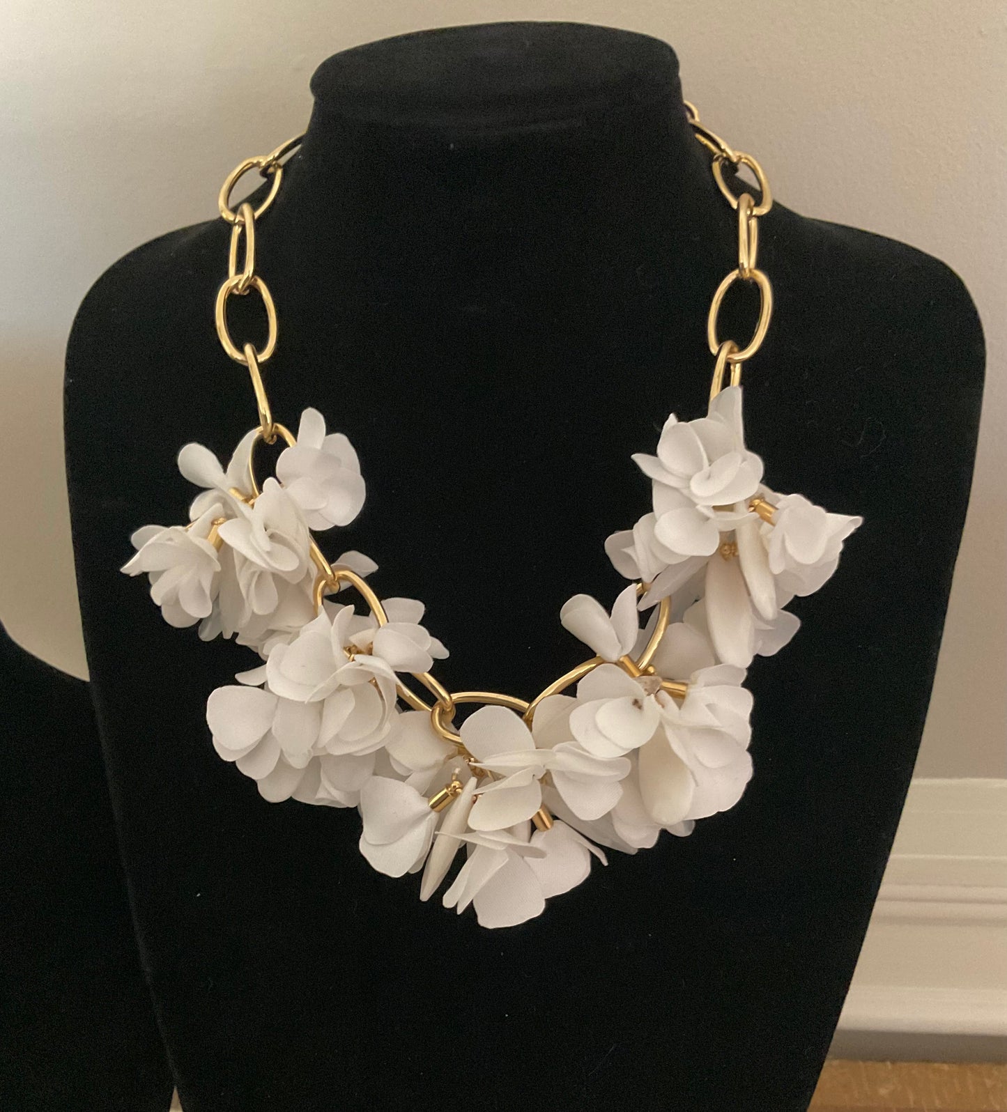 Talbots White Gold Flower Necklace & Earrings Set
