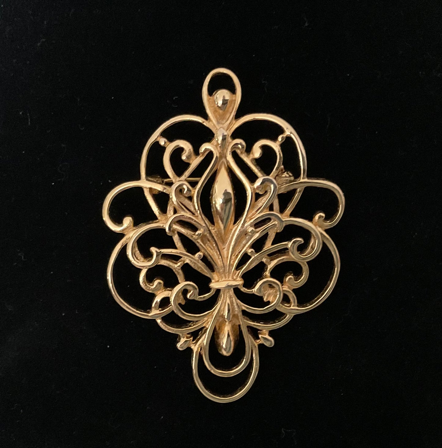Fleur de Lis Ornate Gold Ornate Brooch