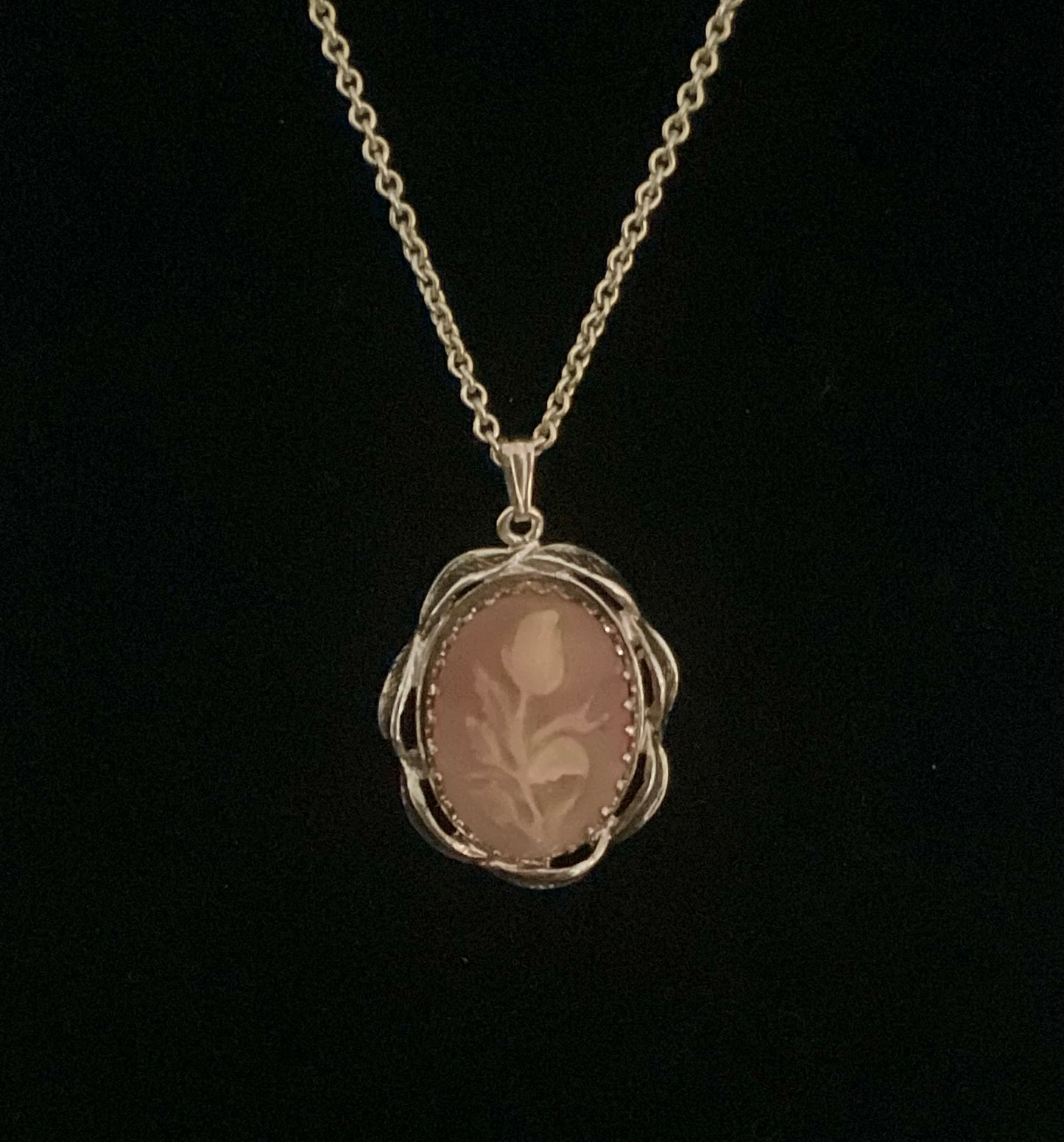 Vintage Goldtone Floral Cameo Necklace