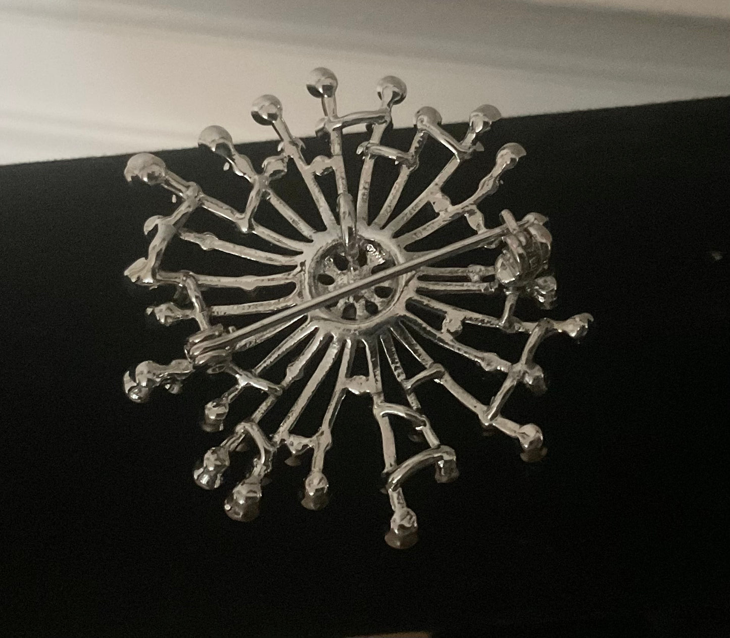 Vintage Starburst Rhinestone Silvertone Brooch