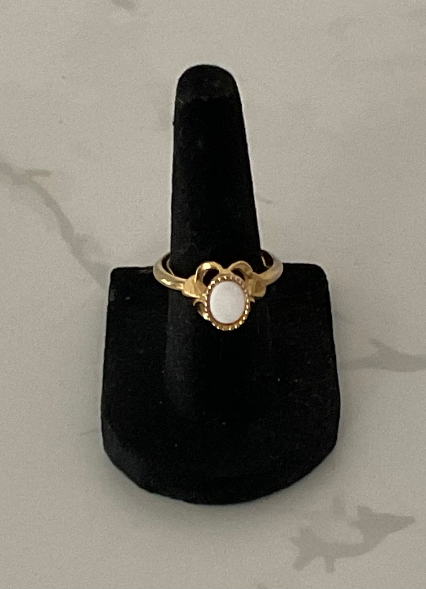 Vintage Gold & White Oval Stone Ring