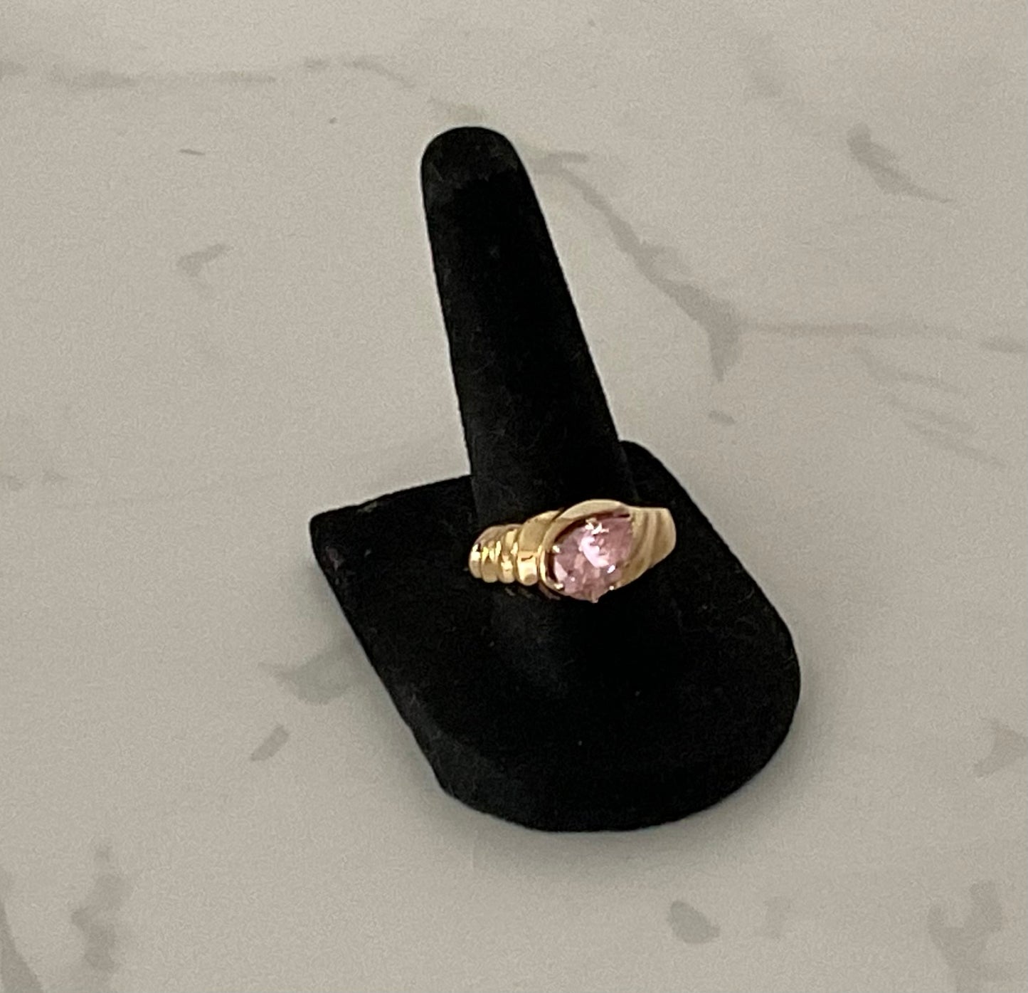 1980s Vintage Pink Tourmaline Gold Ring