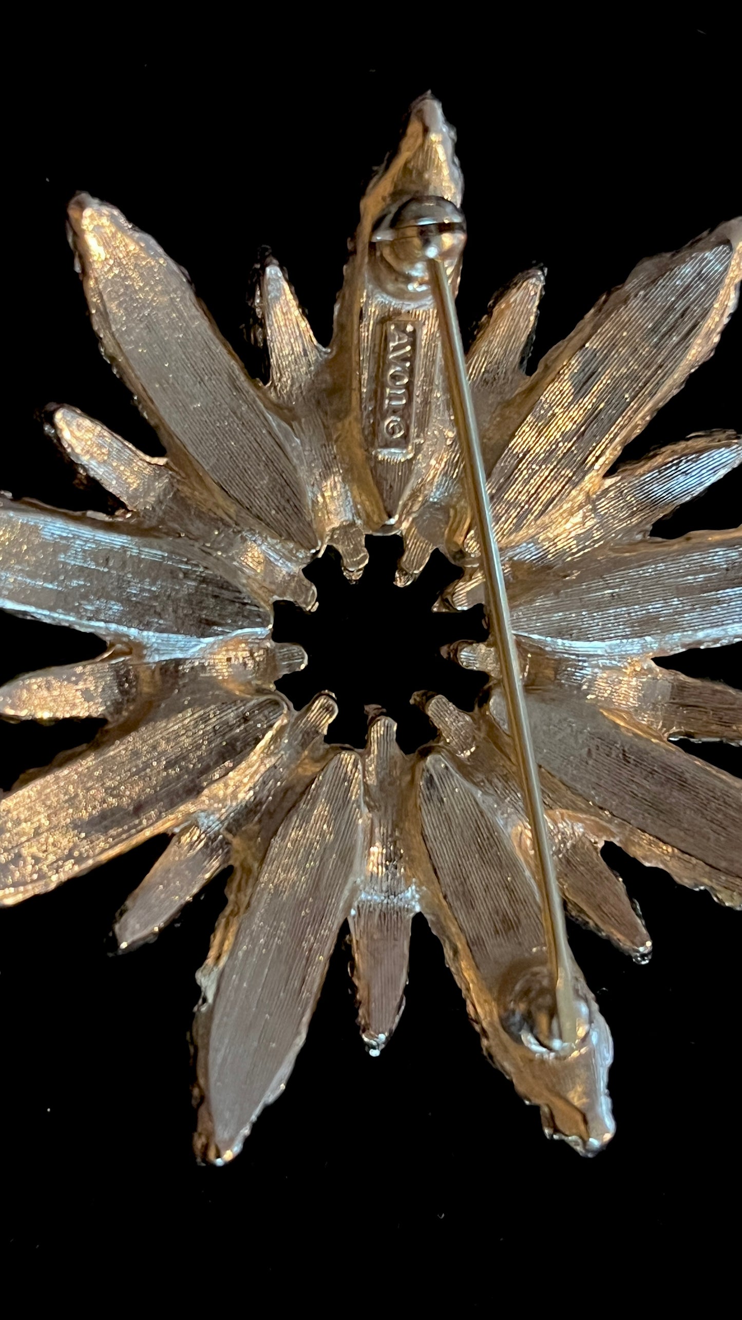 1960s Avon Gold Tone Star Burst Brooch